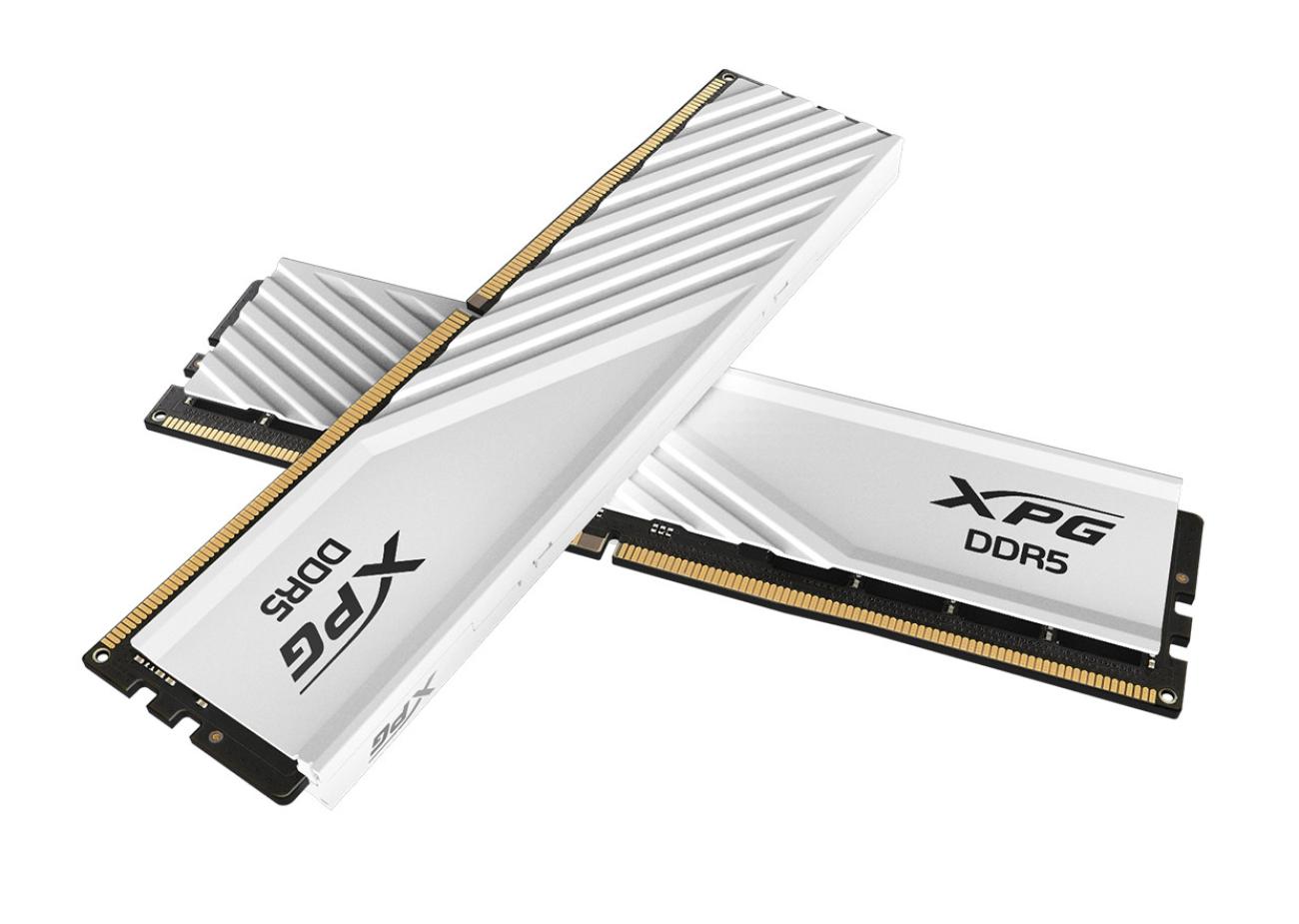 ADATA Lancer Blade Memoria RAM 32GB (2x16GB) DDR5 6000MHz Bianco per PC